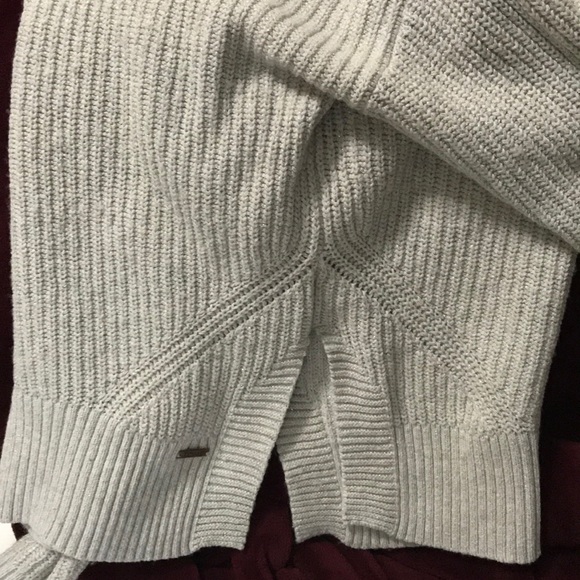 Toms sweater - Picture 3 of 3